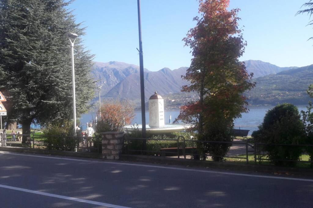 Appartamento Sul Lago D'Iseo Tavernola Bergamasca Eksteriør bilde