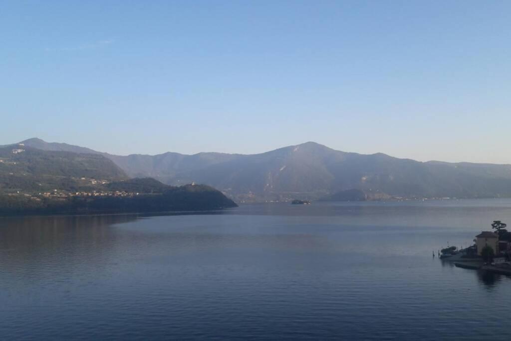 Appartamento Sul Lago D'Iseo Tavernola Bergamasca Eksteriør bilde